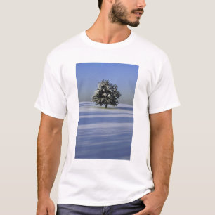 Camiseta Árbol en paisaje nevado