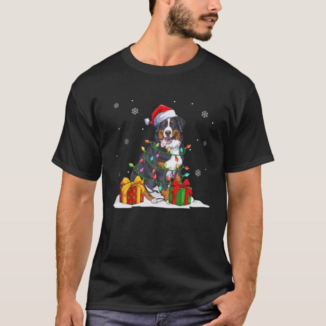 Camiseta Árbol navideño de montaña de Santa Bernese enciend (Anverso)