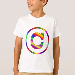 Camiseta Arco iris de la letra C