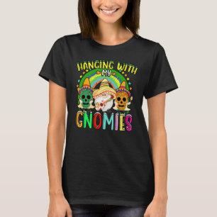 Camiseta Arcoiris colgando con mis gnomías Fiesta Cinco