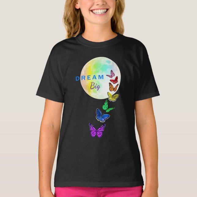 Camiseta Arcoiris con luna llena y mariposas sueñan mucho (Anverso)