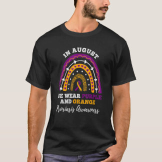Camiseta Arcoiris En Agosto Usamos Púrpura Y Naranja Psoria