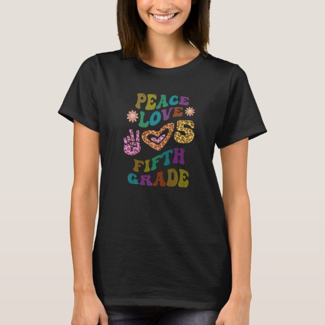 Camiseta Arcoíris PAZ AMOR QUINTO GRADO Estampado de Leopar (Anverso)