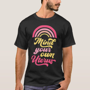 Camiseta Arcoiris pensando en tu propia feminista Uterus Pr