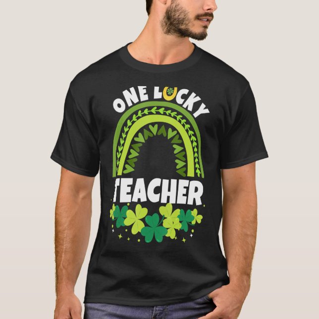 Camiseta Arcoiris sacude corazones St Patricku2019s Día Uno (Anverso)