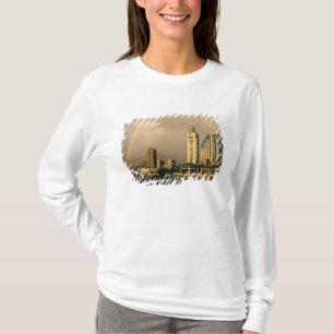 Camiseta Arcoíris sobre Honolulu, Hawái, EE. UU. 2