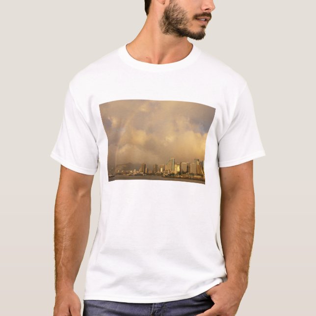 Camiseta Arcoiris sobre Honolulu, Hawaii, Estados Unidos 3 (Anverso)