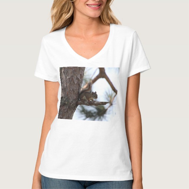 Camiseta Ardilla en un árbol de pino (Anverso)