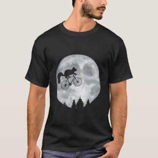 Camiseta Ardilla montando bicicleta lunar de Halloween