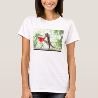 Camiseta Ardilla que bebe un cóctel