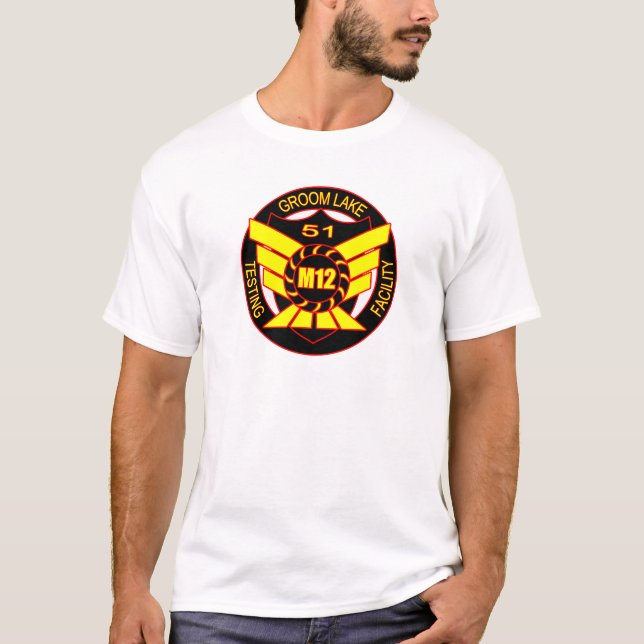 Camiseta Área 51 12 majestuosos (Anverso)