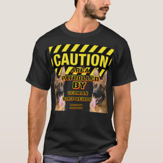 Camiseta Área de Precaución Patrullada por Pastores Alemane
