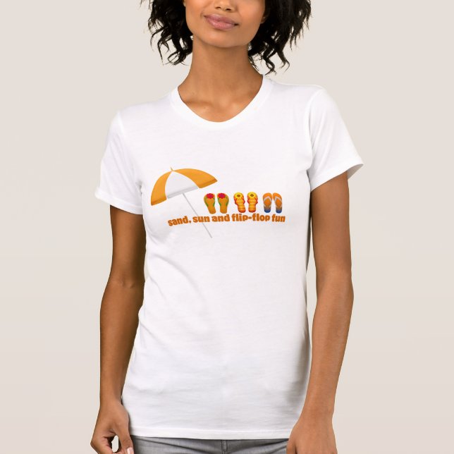 Camiseta Arena, Sol y Diversión con Chanclas (Anverso)