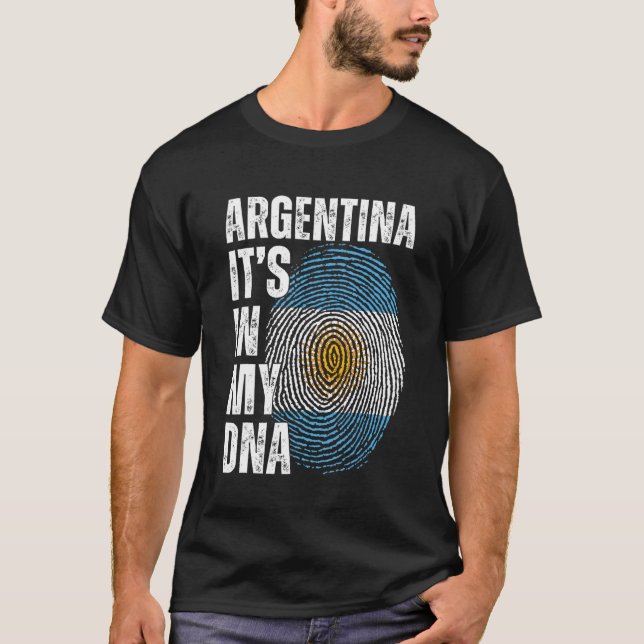 Camiseta Argentina: En mi ADN están los hombres argentinos (Anverso)