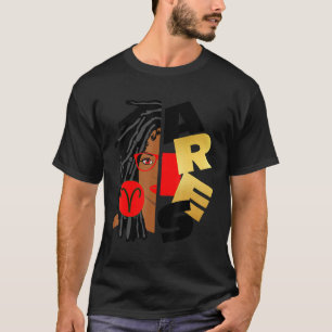 Camiseta Aries Chica Afro Locs Chica Zodiac Rótulos Cumplea
