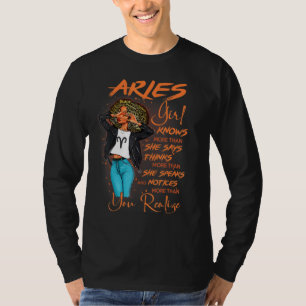 Camiseta Aries Chica Sabe Más De Lo Que Dice Por Las Mujere