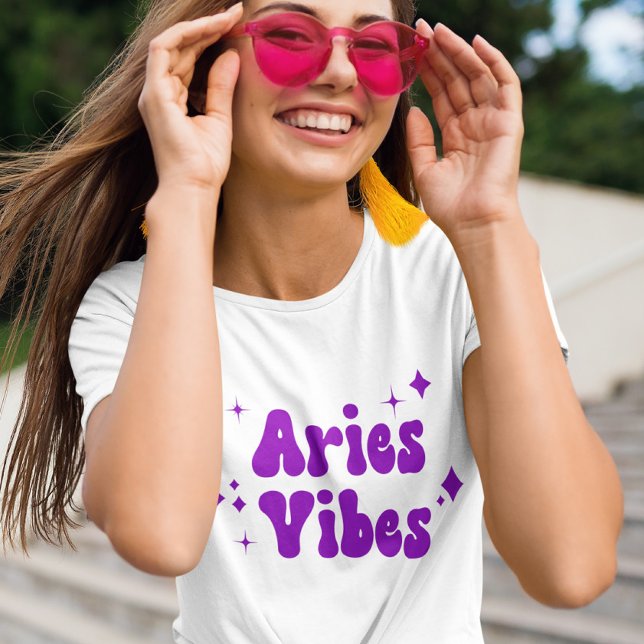 Camiseta Aries Vibes Zodiac Astrología Estrellas moradas Ca (Subido por el creador)