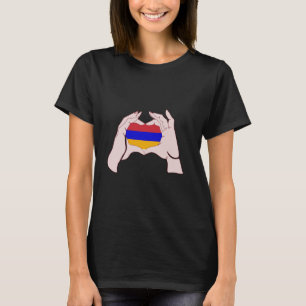 Camiseta Armenia: Rótulo de mano ama la bandera armenia Cor