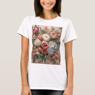 Camiseta Armonía de Flor Etérea: Floral de Alta Costura en 