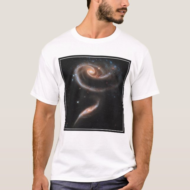 Camiseta Arp 273 Interactuando Galaxias En Andromeda. (Anverso)