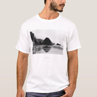 Camiseta Arquee el cabo cerca de la playa del cañón,