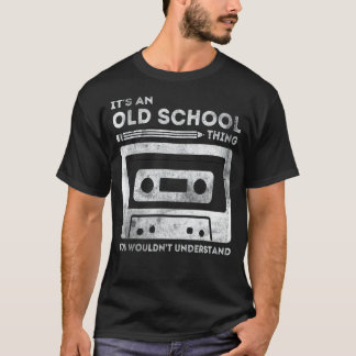 Camiseta Arreglo de rollo de lápiz de cinta de cassette de