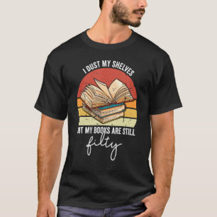 Camiseta Arrojé mis estantes leyendo libros de romance pica