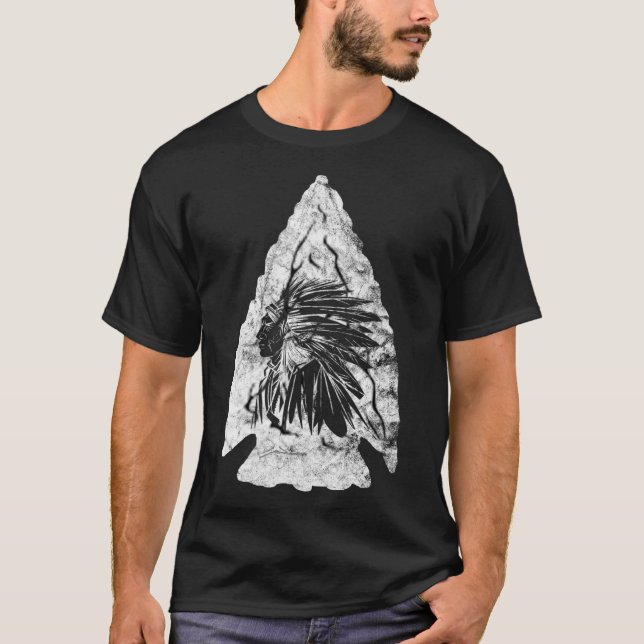 Camiseta Arrowhead Hunter Jefe Indio Caza de Ricos Nativo (Anverso)