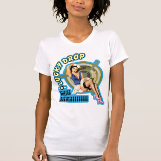 Camiseta Arte afortunado de la nariz del descenso WWII