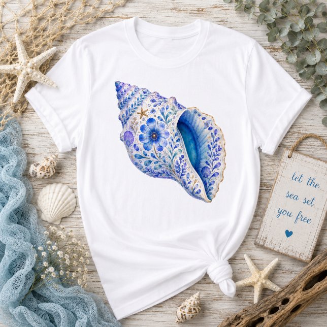 Camiseta Arte de conchas de tema floral (Subido por el creador)