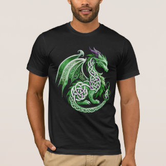 Camiseta Arte de fantasía del dragón verde celta mítico