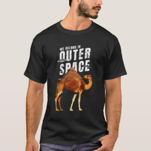 Camiseta Arte de fantasía surrealista del desierto con came