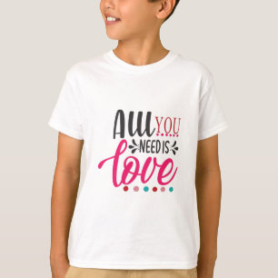 Camiseta Arte de pareja Todo lo que necesitas es amor