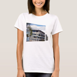 Camiseta Arte emergente de barco de río,