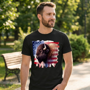 Camiseta Arte majestuoso del bisonte americano y la bandera