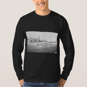 Camiseta Arte mural inspirador minimalista en blanco y negr