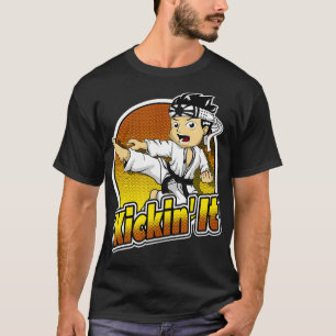 Camiseta Artes marciales dan karate a los chicos que lo pat