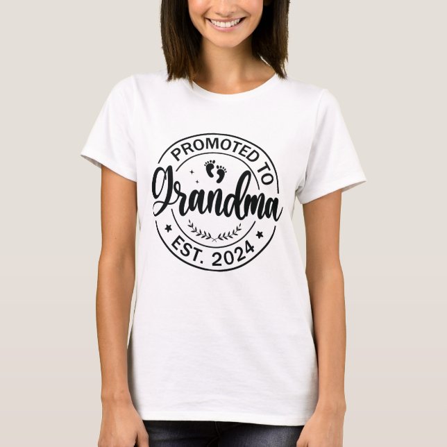 Camiseta Ascendida a abuela 2024 Anuncio de embarazo (Anverso)