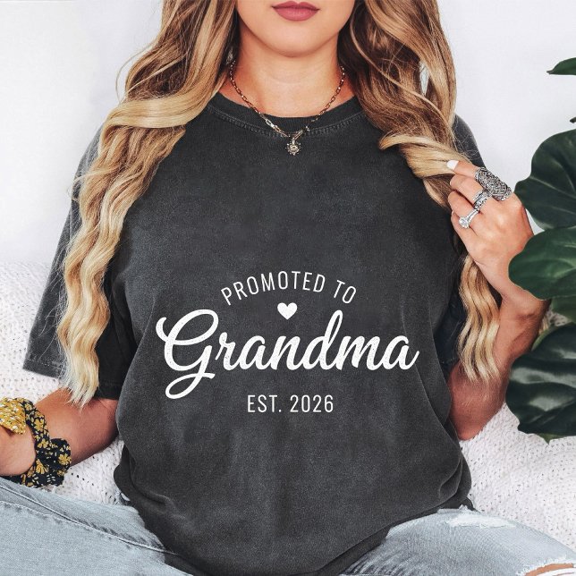 Camiseta Ascendida a Abuela Est 2026 Corazón (Subido por el creador)