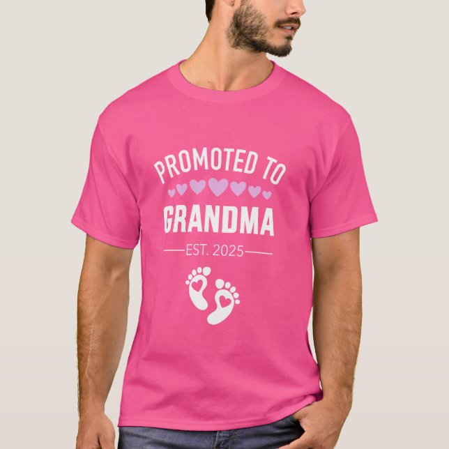 Camiseta Ascendido a la abuela est. 2025 para la nueva abue (Anverso)