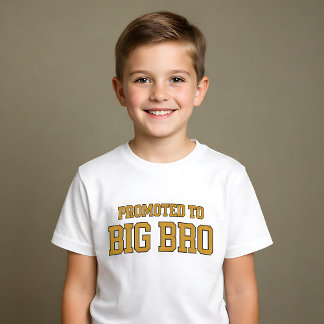 Camiseta Ascendido al estilo universitario de hermano mayor