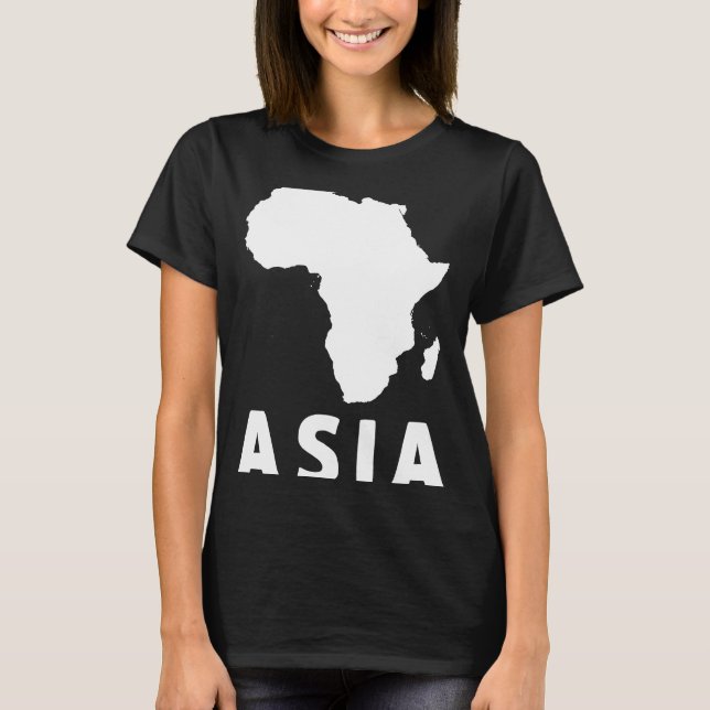 Camiseta Asia África Curiosamente Específica Mordaza Humor  (Anverso)