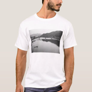 Camiseta Asia, Japón, Iwakuni. Pescadores y puente históric