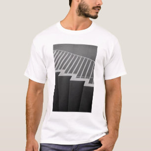 Camiseta Asia, Japón, Tokio. Escaleras en el Tokyo 2