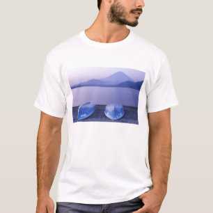 Camiseta Asia, Japón, Yamanashi, Botes de remos en el lago 