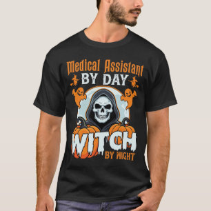 Camiseta Asistente Médico De Día Bruja De Noche Halloween