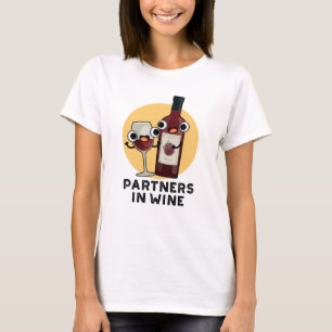 Camiseta Asociados En La Pun De La Bebida Graciosa De Vino