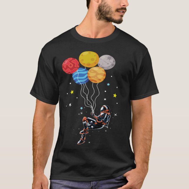 Camiseta Astronaut Holding Planet Balloons The Spaceman s T (Anverso)