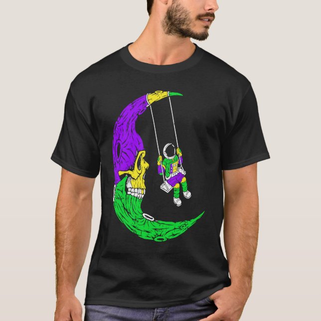 Camiseta Astronaut Swinging On Moon Skull Mardi Gras Carniv (Anverso)
