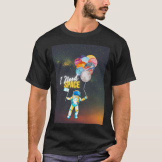 Camiseta Astronauta con globos que necesito introvertido es